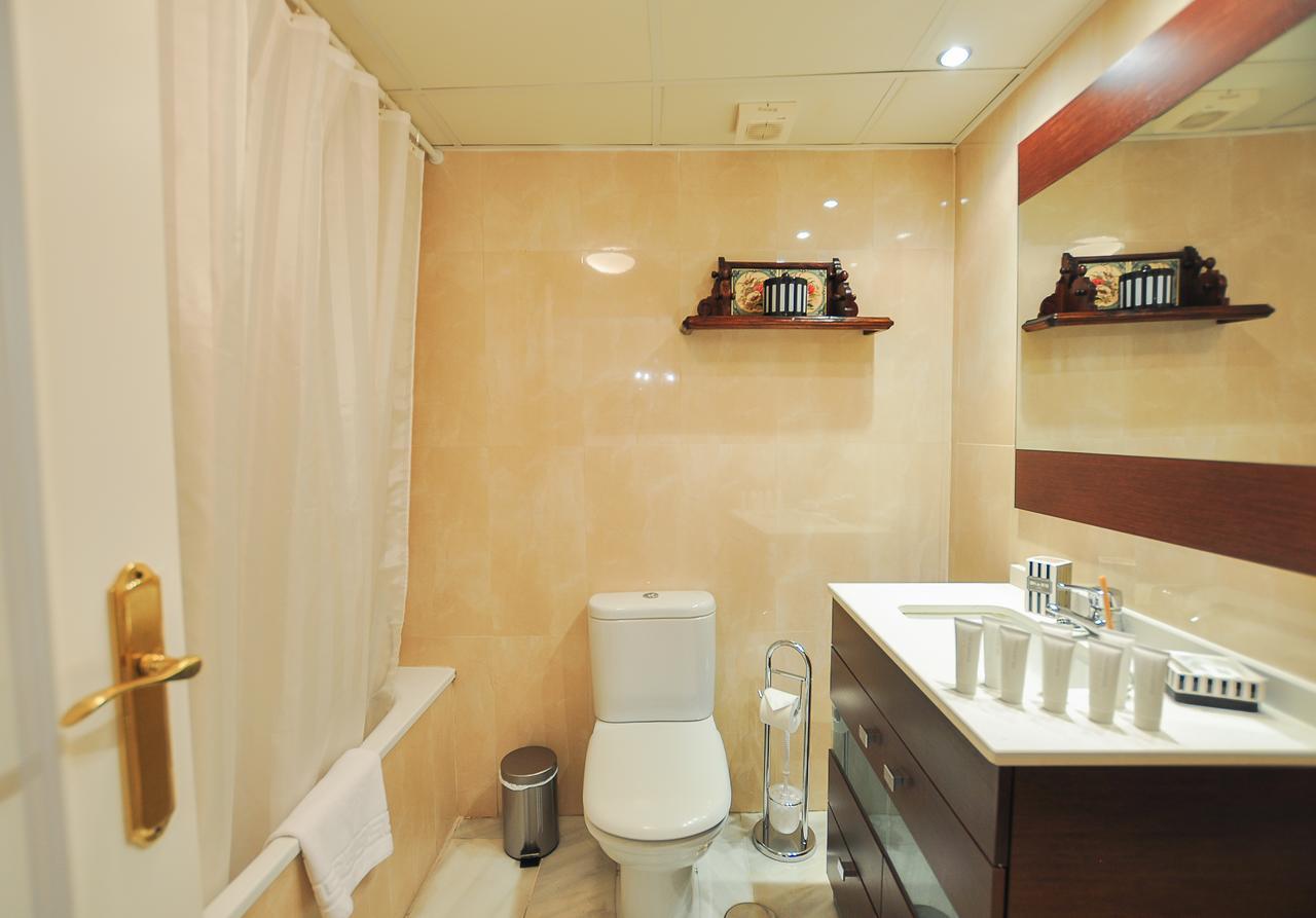 דירות מאלגה Acogedor Apartamento Junto A Calle Larios By Renthas מראה חיצוני תמונה